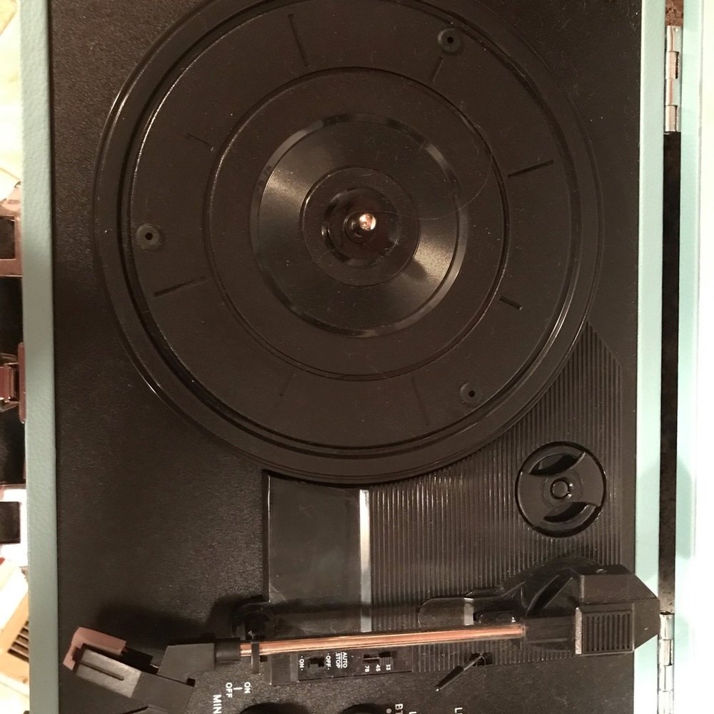 Record player - Picture 3 of 4